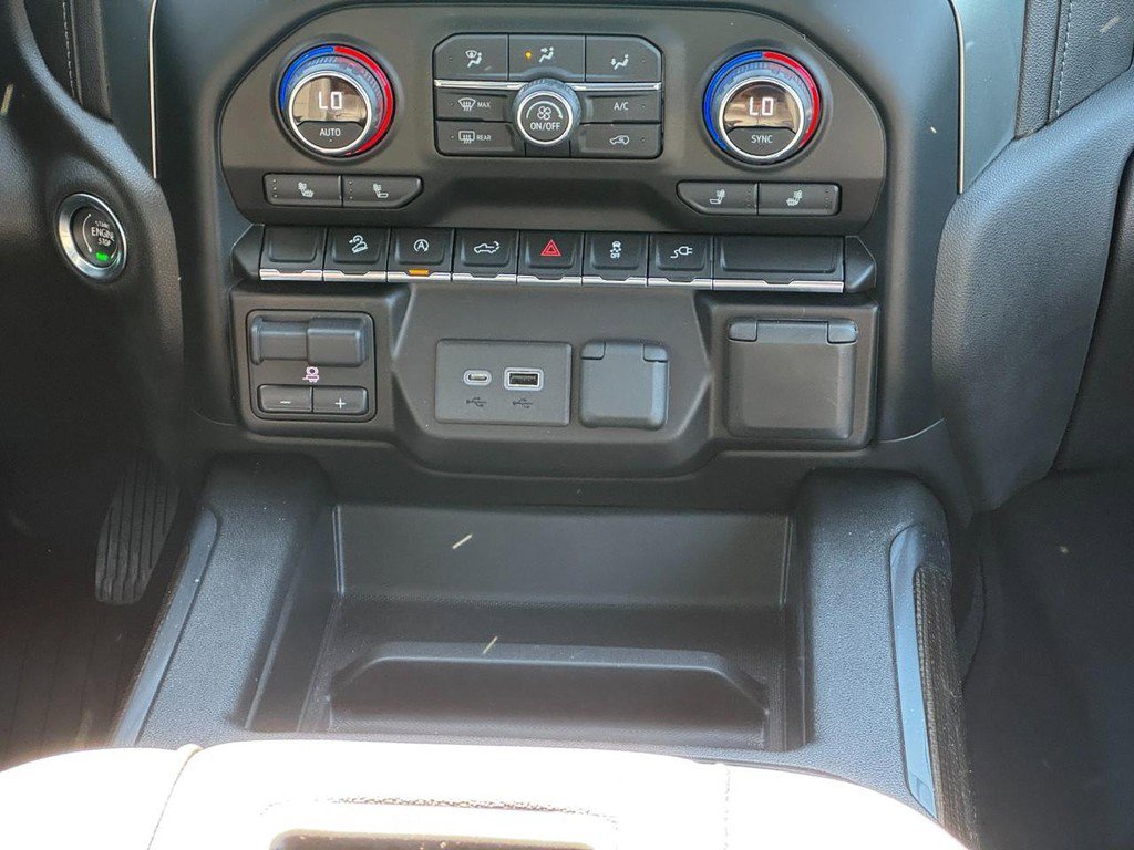 Used 2021 Chevrolet Silverado 1500 RST AWD/4WD image 14