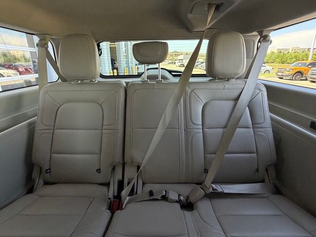 Used 2021 Lincoln Navigator L Reserve w/ Luxury Package RWD image 22