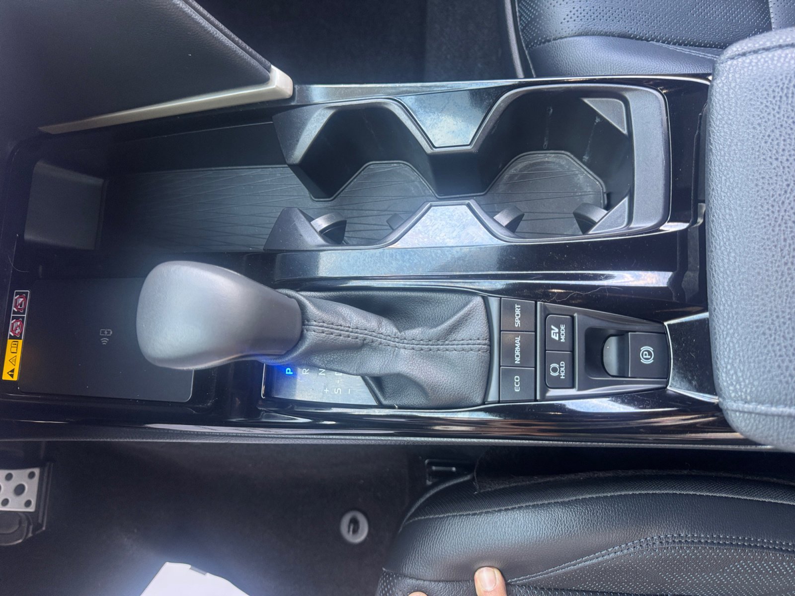 Used 2025 Toyota Camry XSE image 15