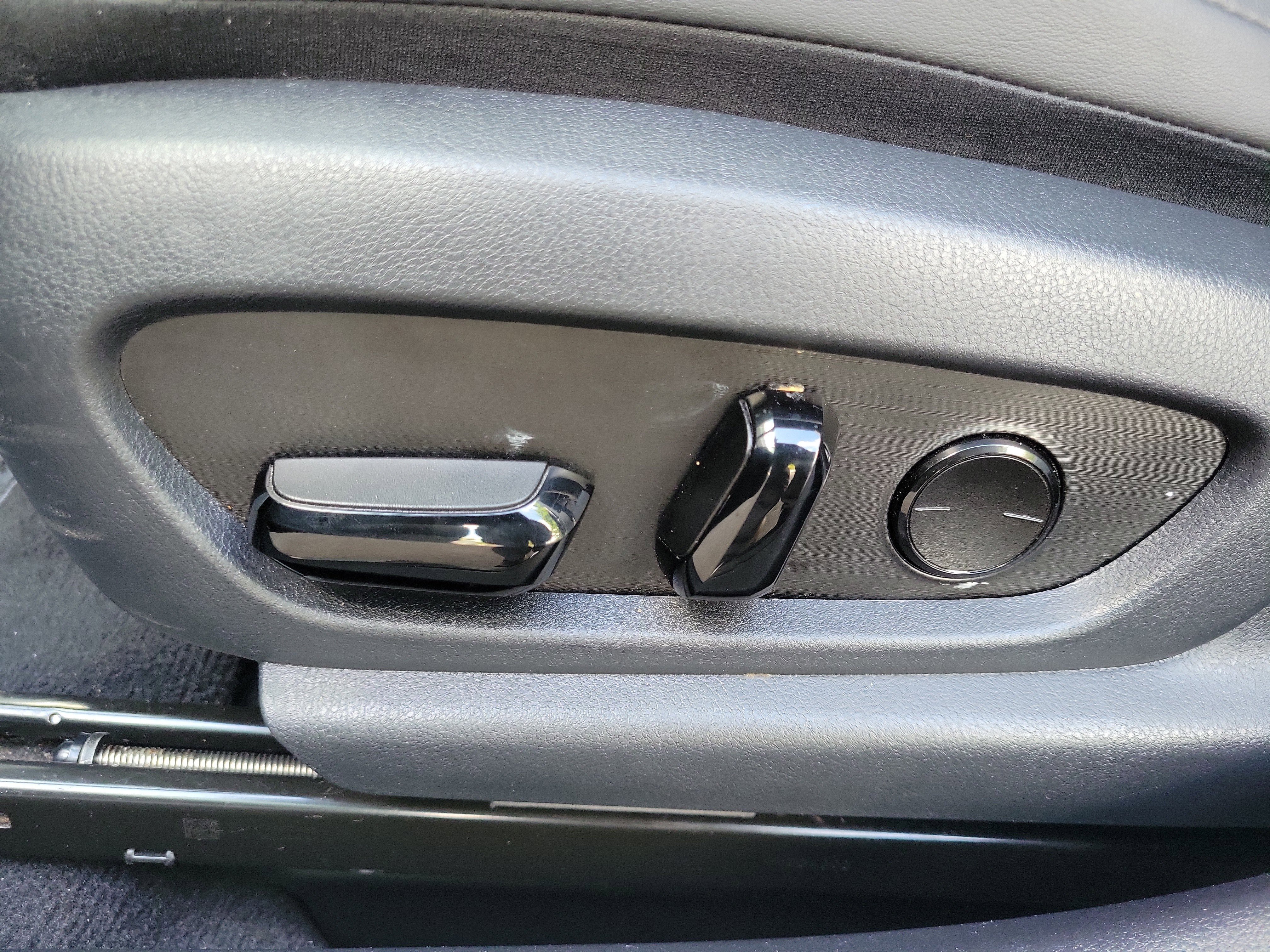 Used 2024 Lexus ES 350 w/ Premium Package FWD image 12