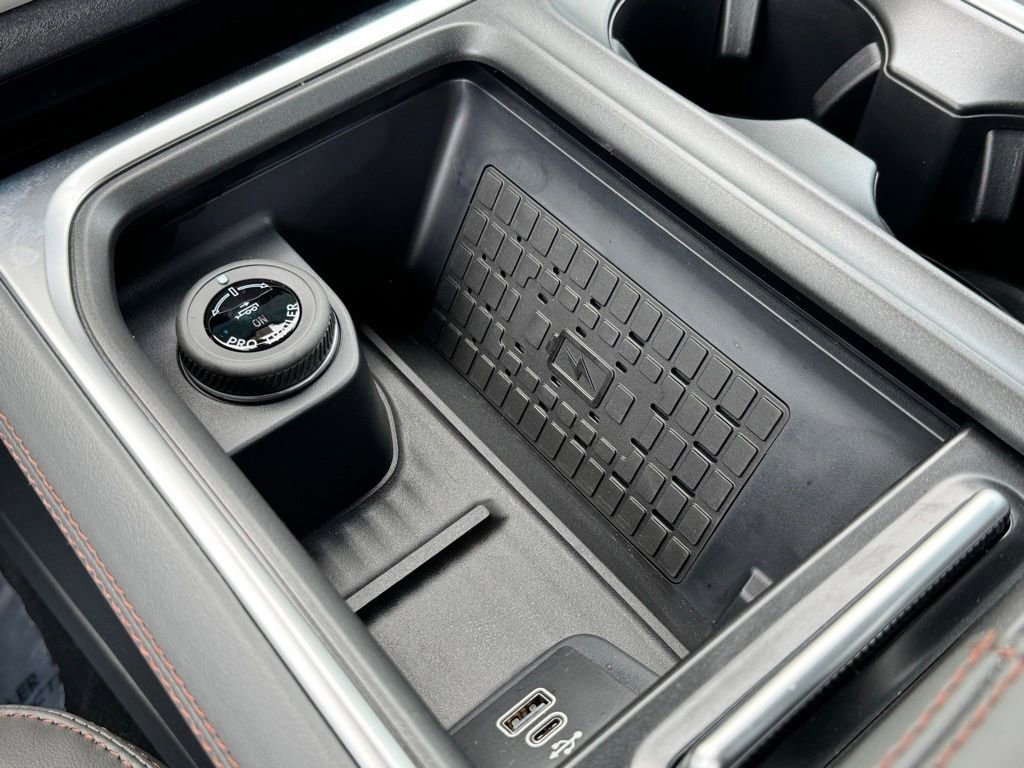 New 2025 Ford Expedition Active RWD image 35