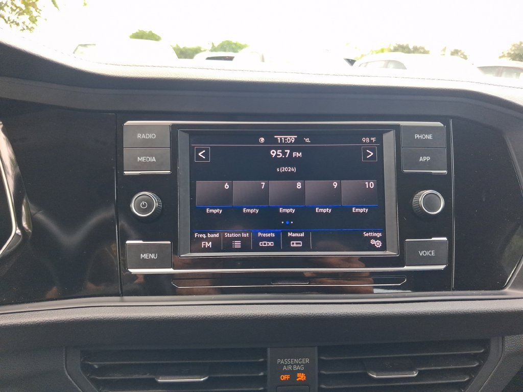 Certified 2024 Volkswagen Jetta S FWD image 15