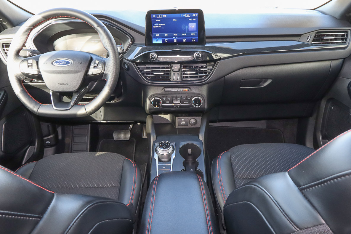 Used 2025 Ford Escape ST-Line AWD/4WD image 10