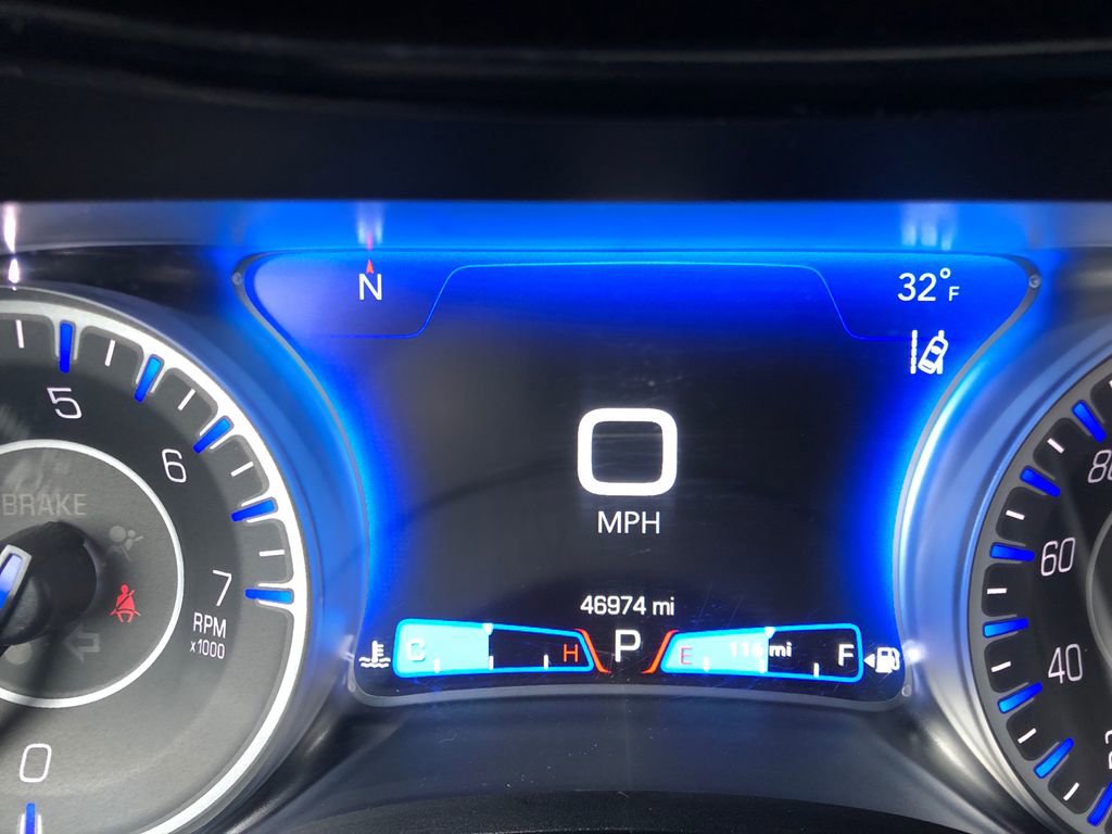 Used 2023 Chrysler 300 Touring L w/ Popular Equipment Group image 29