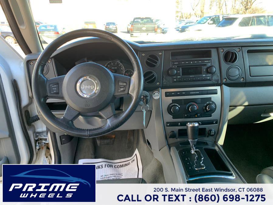 Used 2007 Jeep Commander Sport image 18