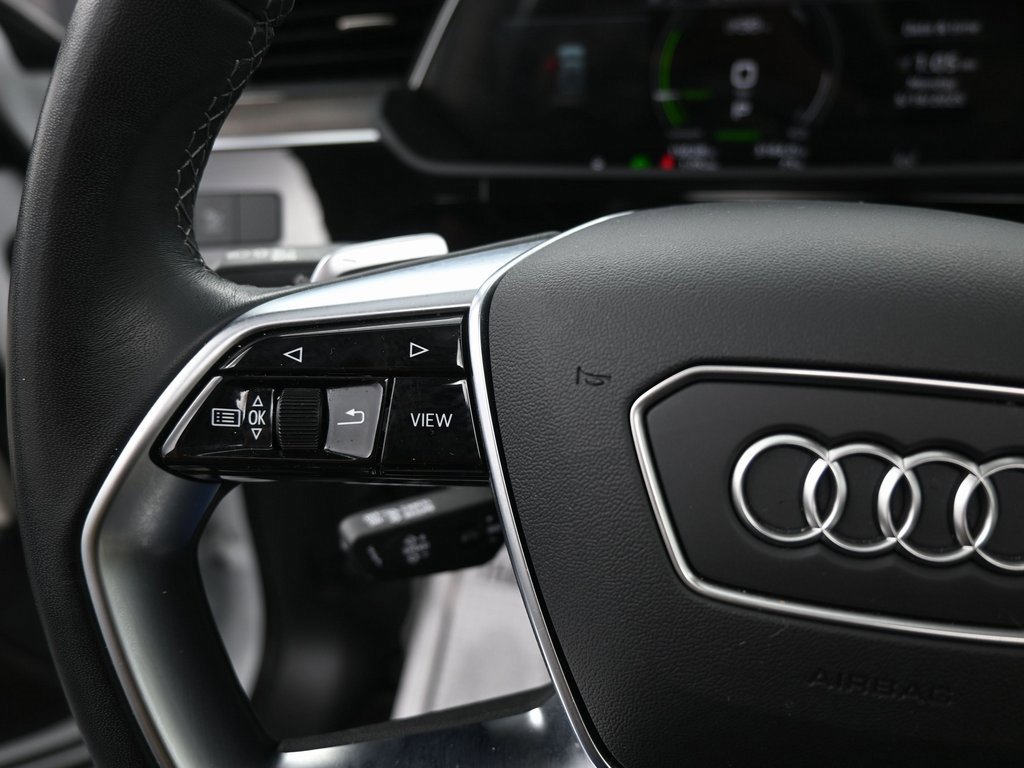 Used 2024 Audi Q8 e-tron Premium image 24