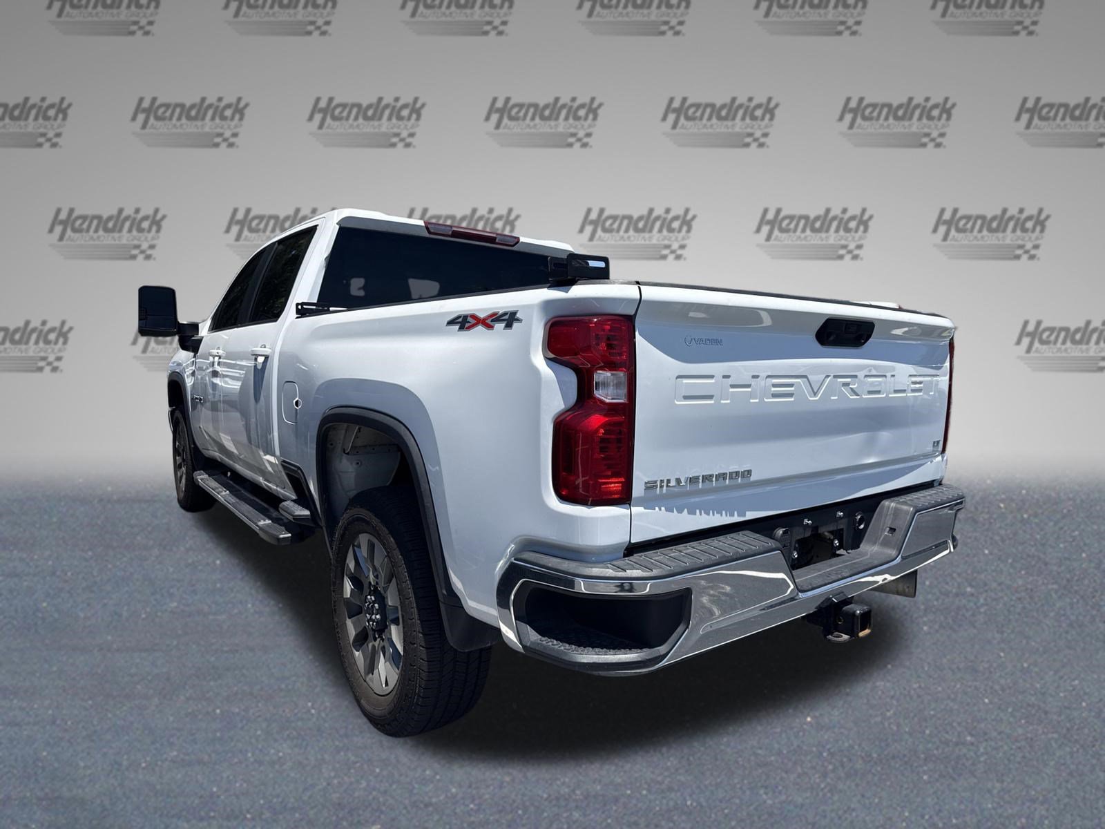 Used 2023 Chevrolet Silverado 2500 LT AWD/4WD image 7