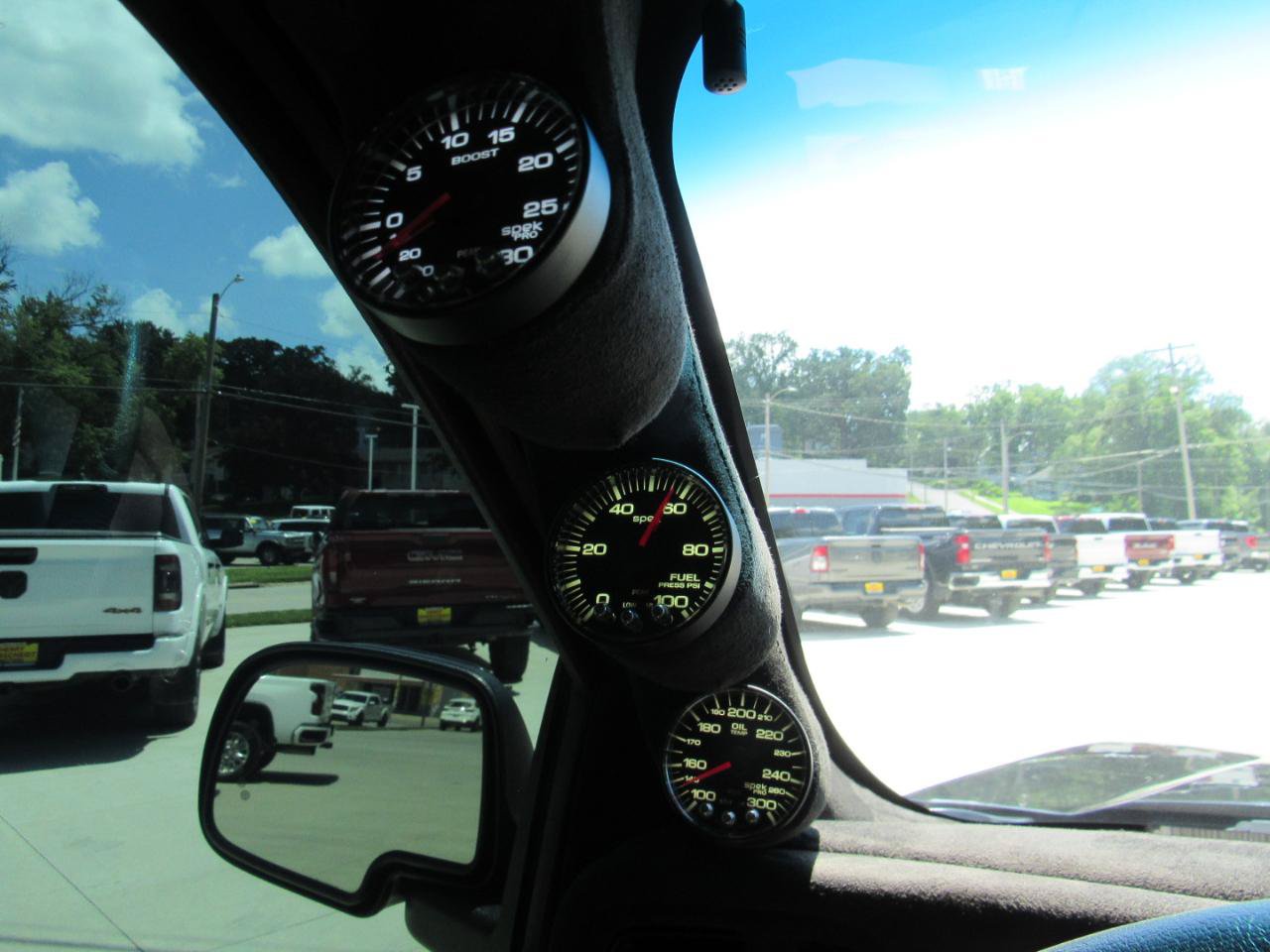 Used 2004 Chevrolet Silverado 1500 SS AWD/4WD image 28