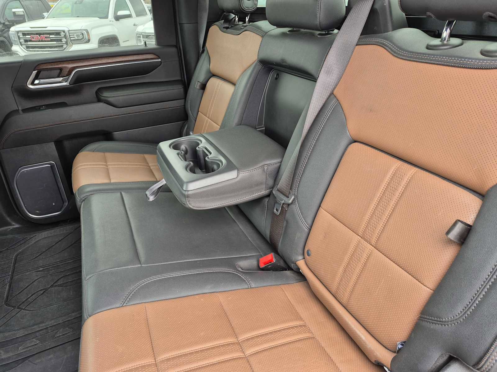 Used 2024 Chevrolet Silverado 3500 High Country w/ Technology Package image 35