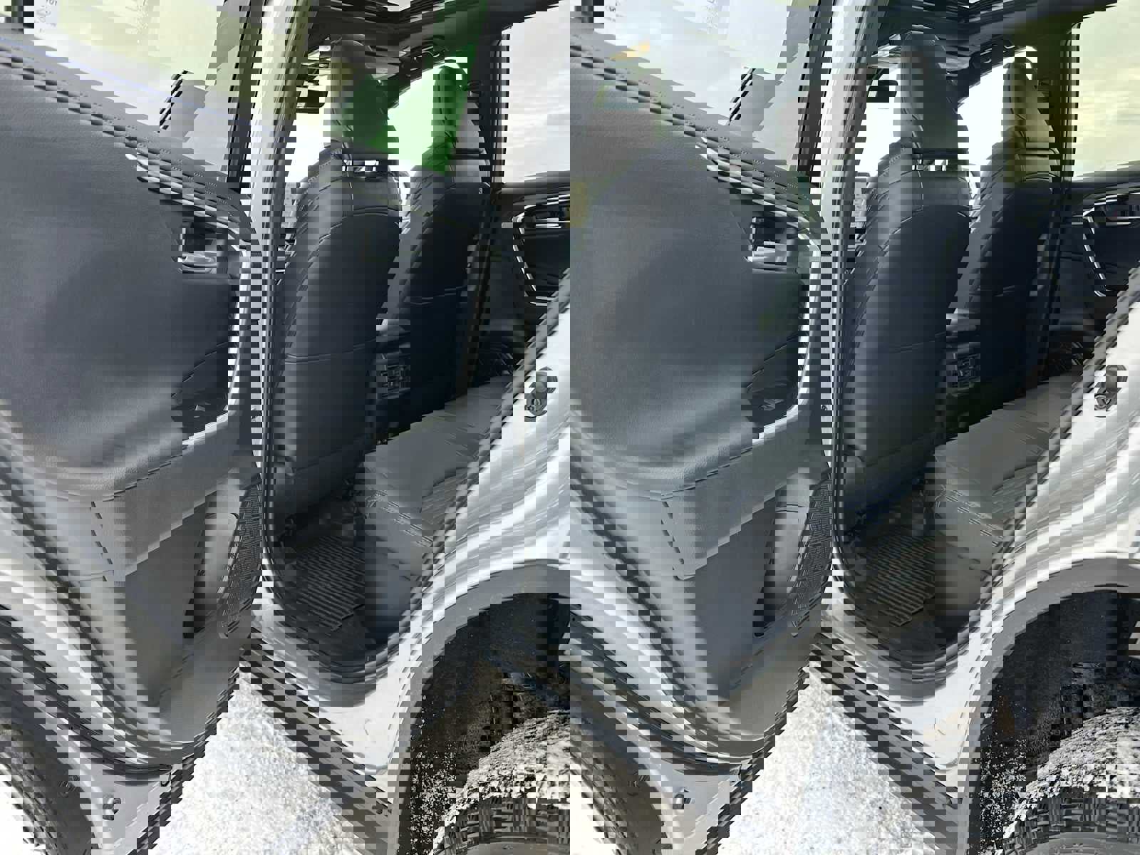 Used 2023 Toyota RAV4 XSE image 16