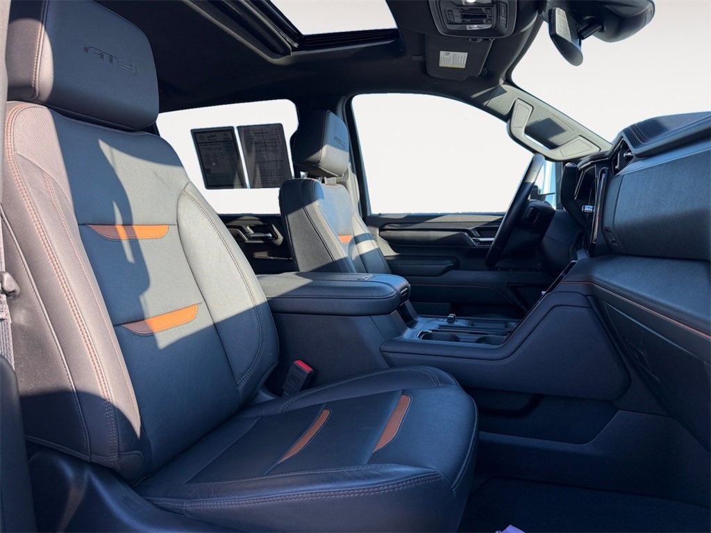 Used 2024 GMC Sierra 2500 AT4 w/ AT4 Preferred Package image 15