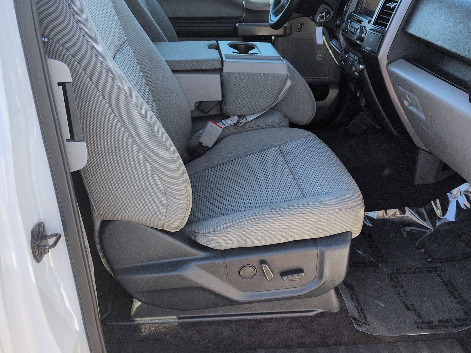 Used 2020 Ford F150 XLT w/ Equipment Group 302A Luxury AWD/4WD image 22