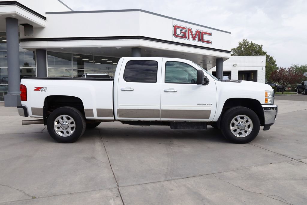 Used 2014 Chevrolet Silverado 3500 LTZ w/ LTZ Plus Package AWD/4WD image 7