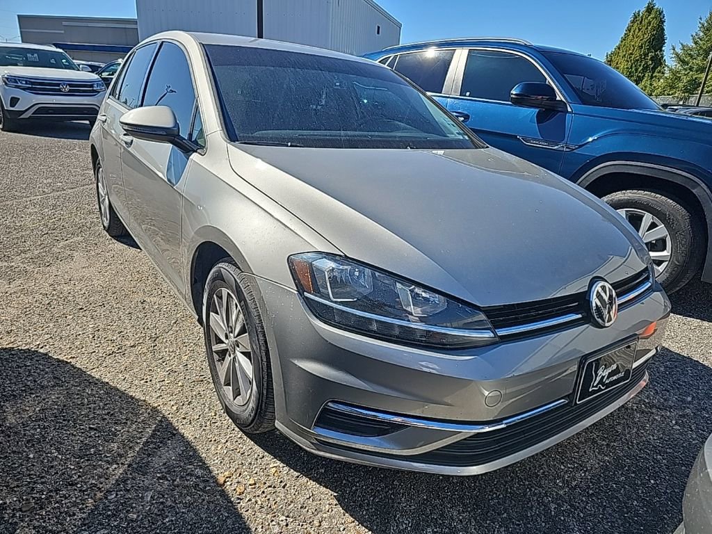 Used 2019 Volkswagen Golf S image 5
