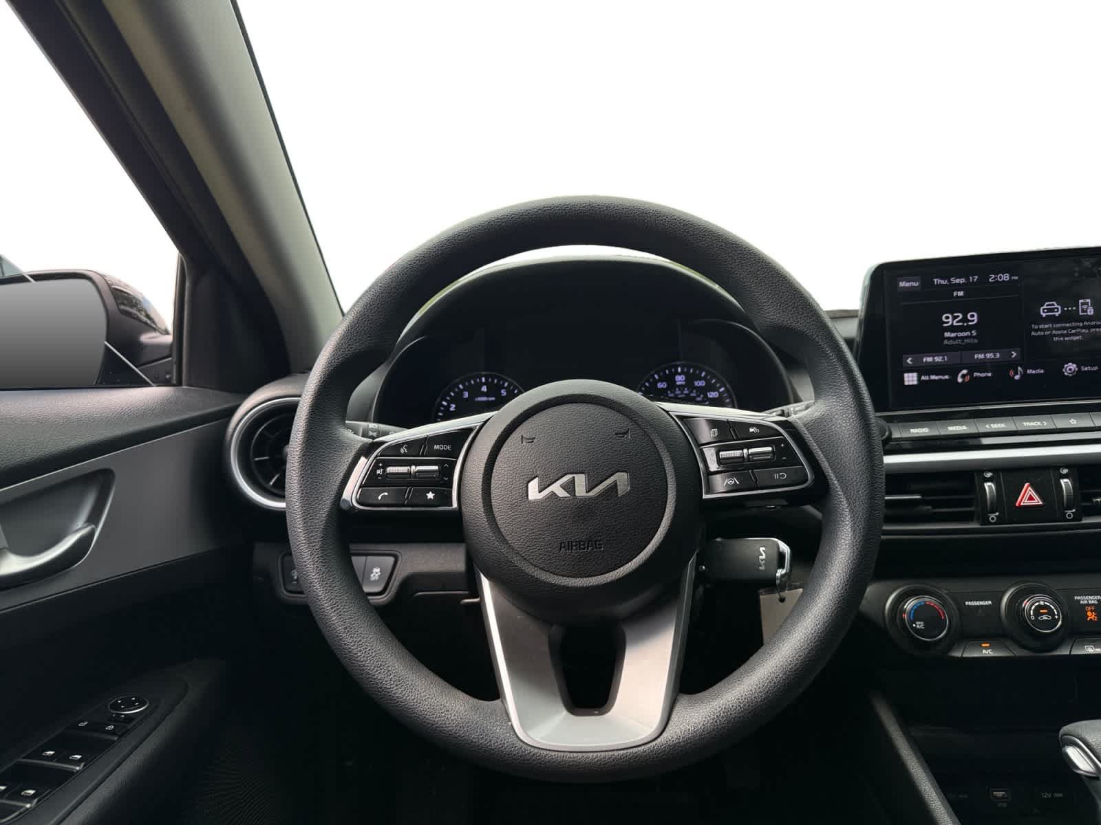 Used 2023 Kia Forte LXS FWD image 13