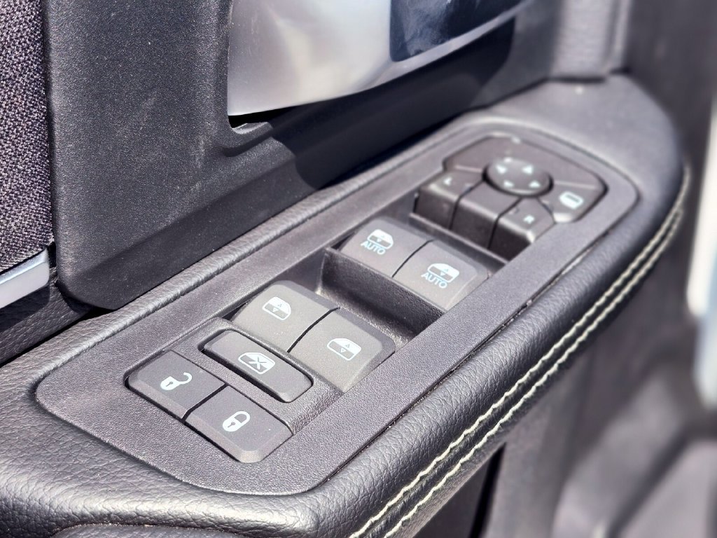 New 2026 RAM 3500 Big Horn AWD/4WD image 16