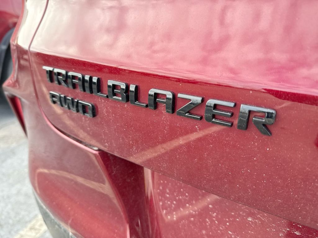 Used 2025 Chevrolet TrailBlazer RS w/ Convenience Package image 6