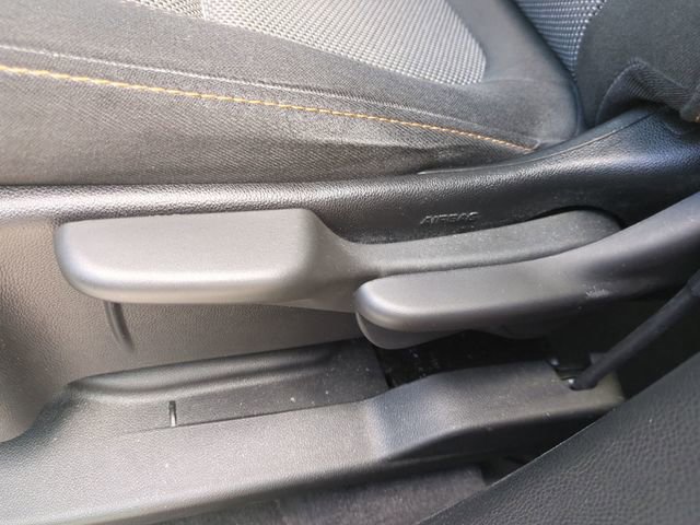 Used 2020 Chevrolet Traverse LS FWD image 23