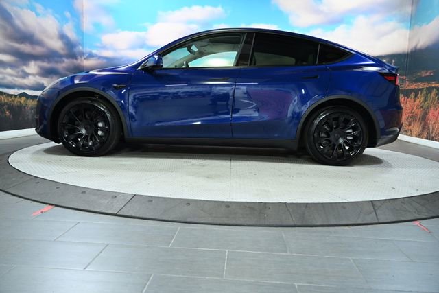 Used 2021 Tesla Model Y Long Range image 4
