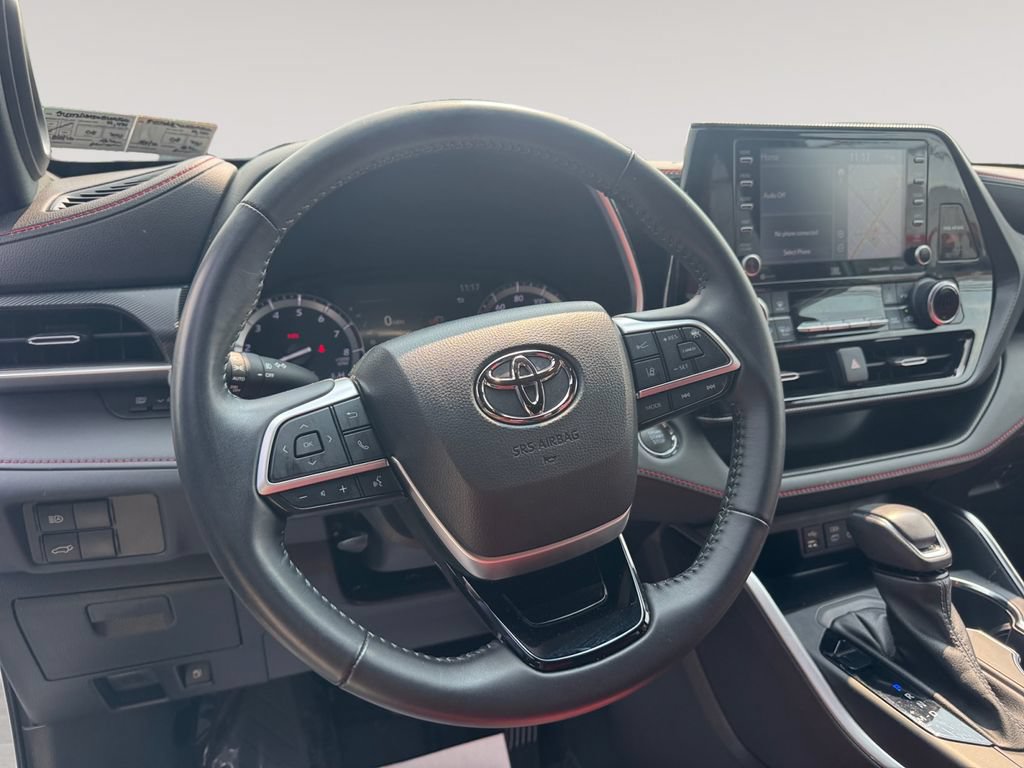 Used 2022 Toyota Highlander XSE AWD/4WD image 12