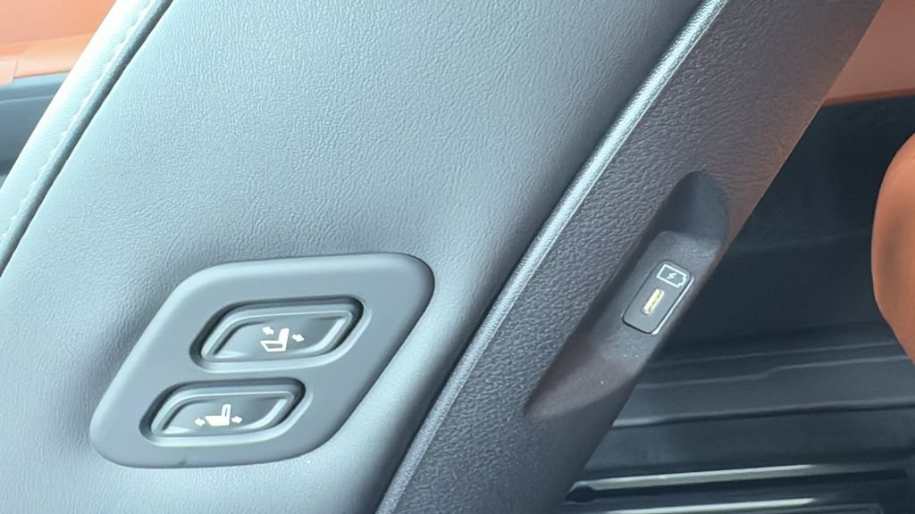 New 2026 Kia Carnival EX FWD image 37