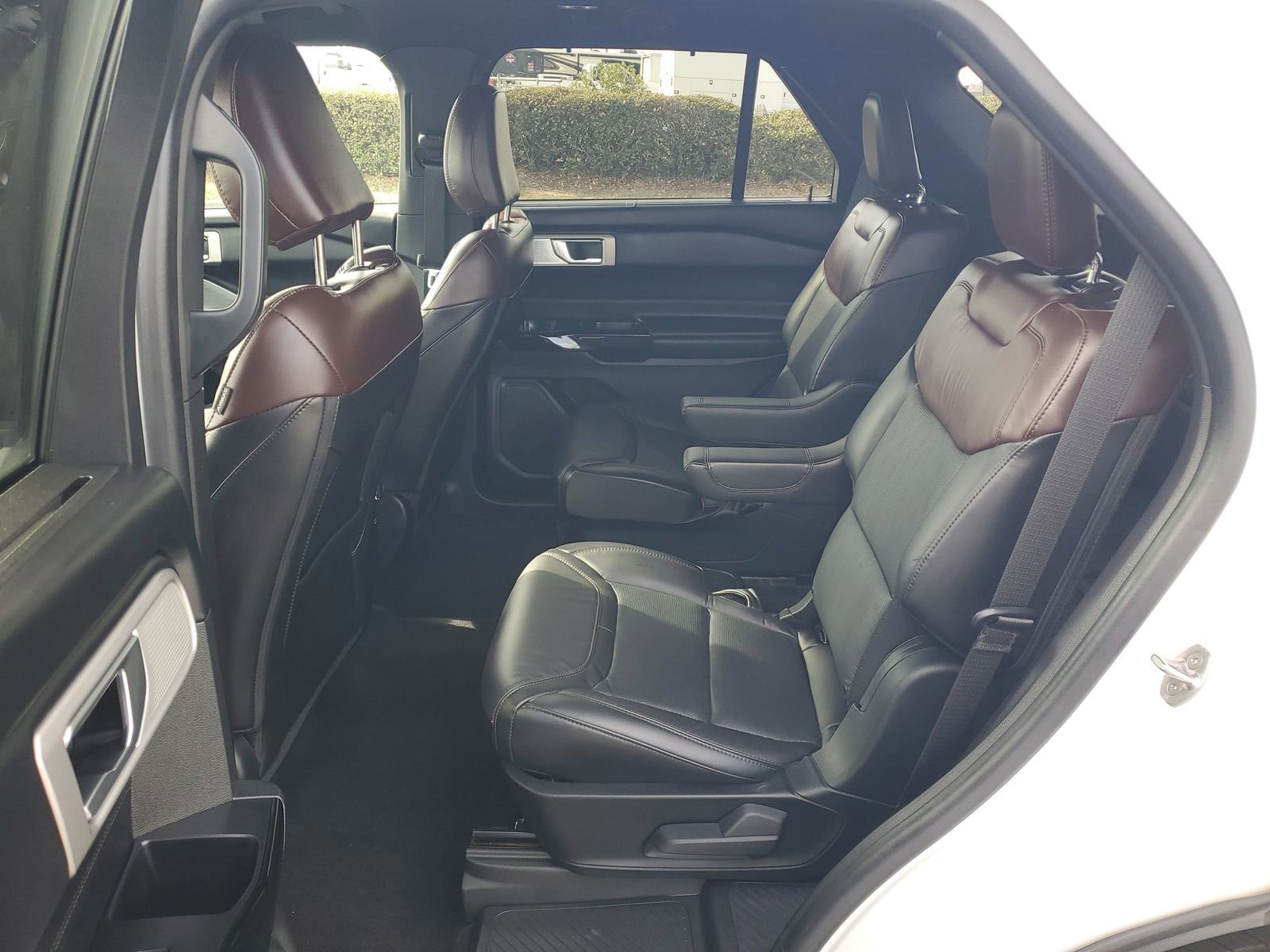 Used 2021 Ford Explorer Platinum w/ Equipment Group 601A image 12