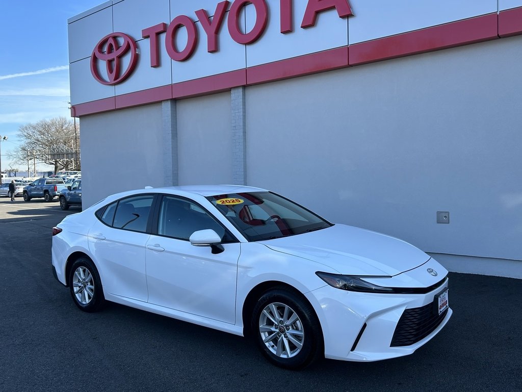 Used 2025 Toyota Camry LE w/ Convenience Package