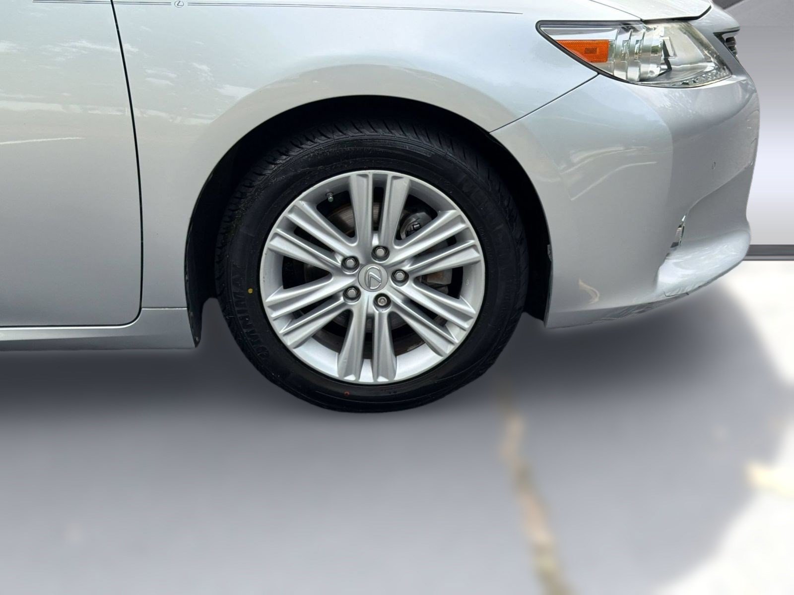 Used 2015 Lexus ES 350 w/ Premium Package FWD image 13
