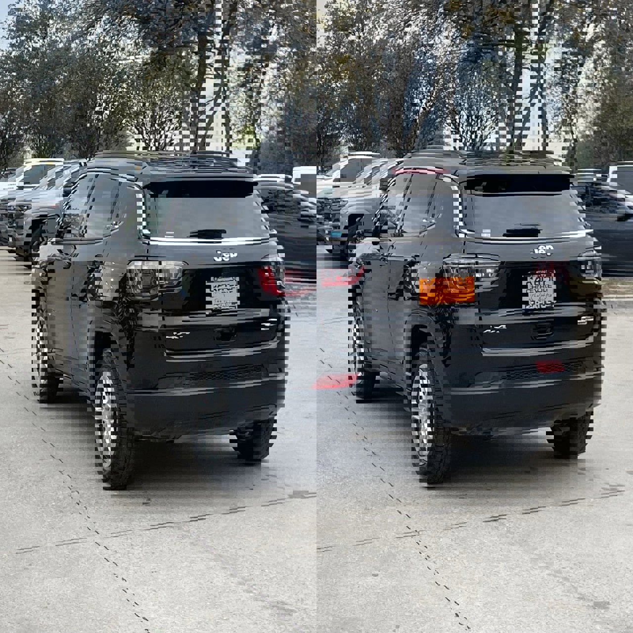 Used 2024 Jeep Compass Latitude w/ Altitude Special Edition image 4