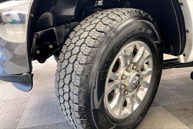 Used 2018 RAM 2500 Laramie w/ Convenience Group AWD/4WD image 33