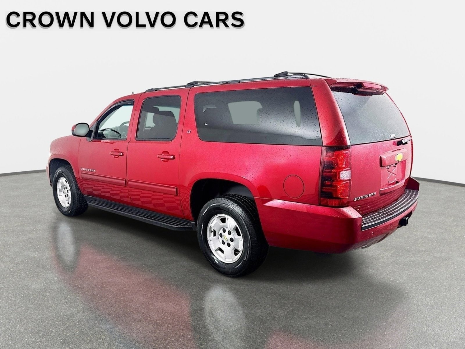 Used 2014 Chevrolet Suburban LT w/ Luxury Package AWD/4WD image 7