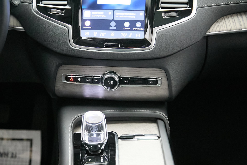 Certified 2023 Volvo XC90 T8 Ultimate w/ Protection Package AWD/4WD image 33