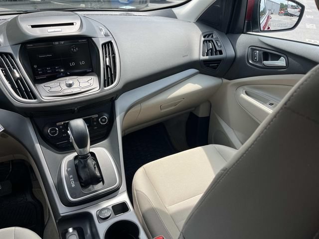 Used 2014 Ford Escape SE w/ Equipment Group 201A FWD image 14