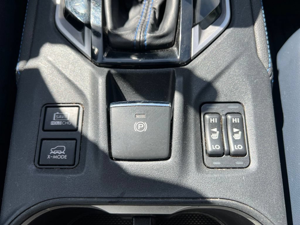 Used 2020 Subaru Crosstrek Hybrid w/ Moonroof Package w/Navigation AWD/4WD image 27