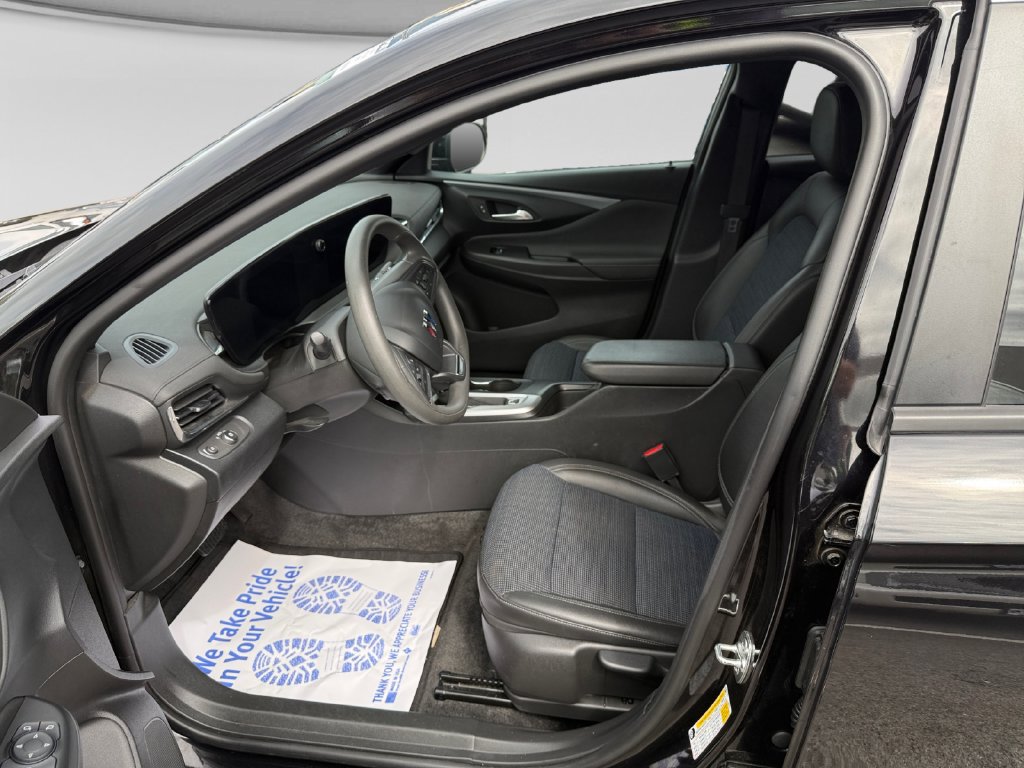 Used 2025 Buick Envista Preferred FWD image 19