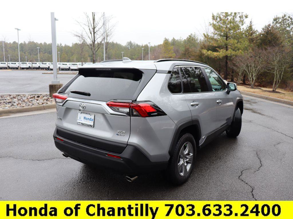 Used 2025 Toyota RAV4 XLE image 7