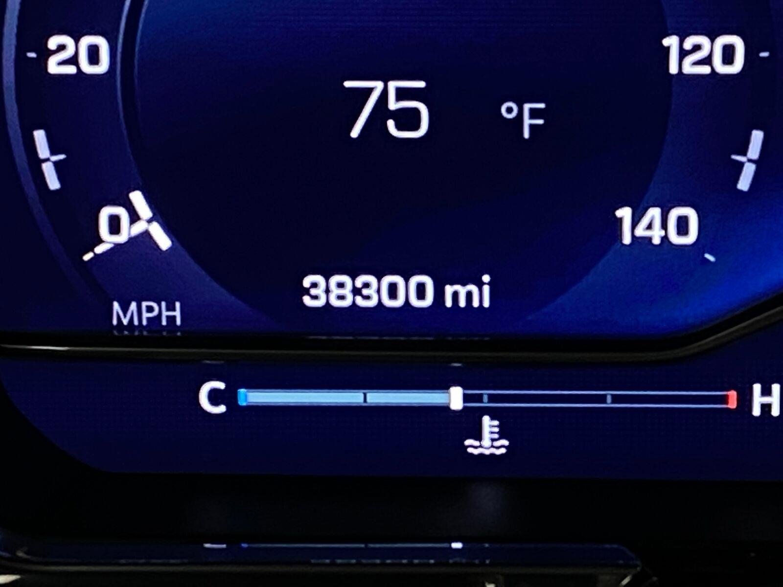 Used 2024 Chevrolet Silverado 1500 LT AWD/4WD image 18