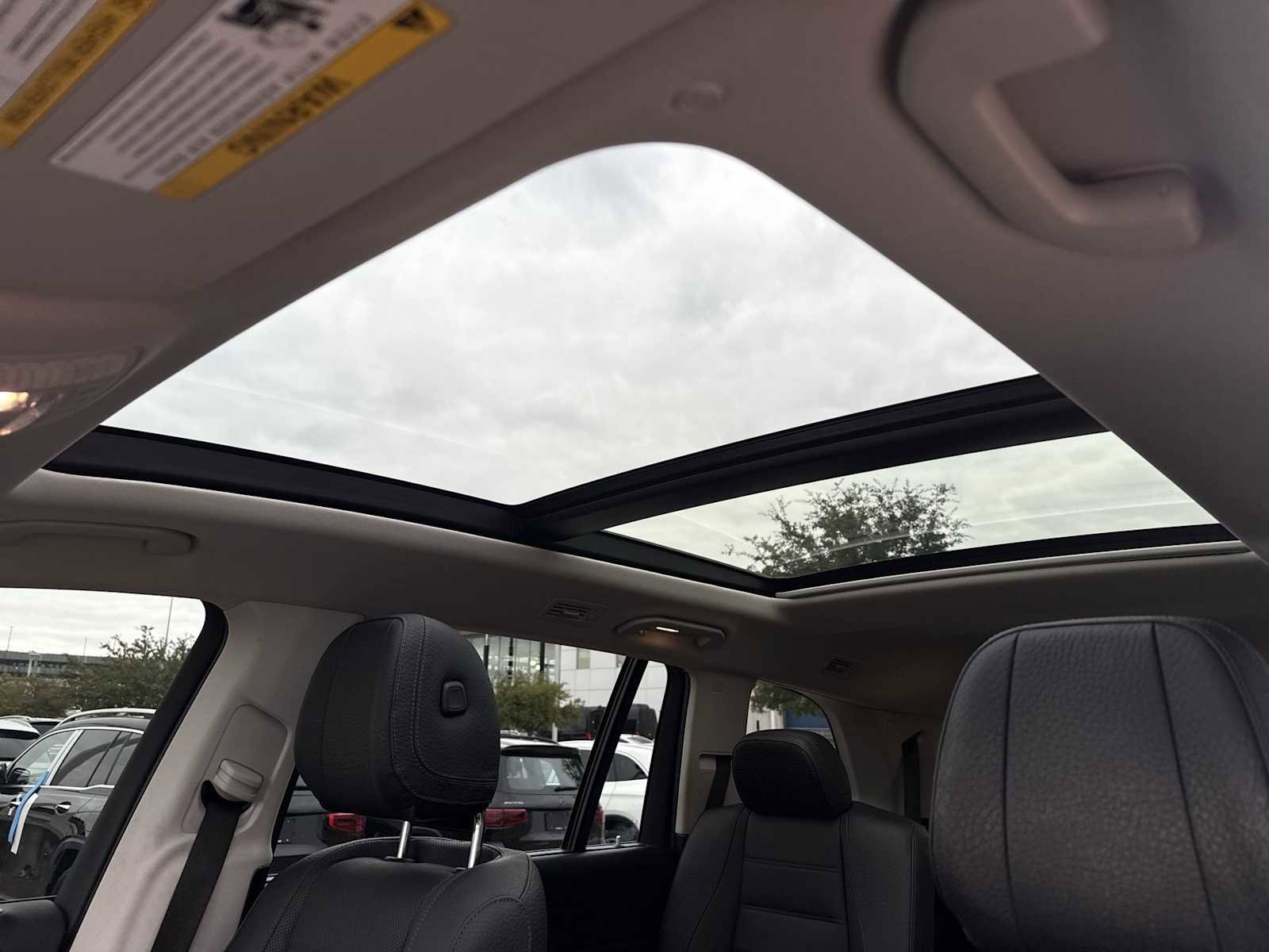 Used 2023 Mercedes-Benz GLS 580 4MATIC image 17