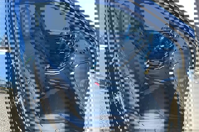 Certified 2025 Mercedes-Benz GLC 300 4MATIC image 32