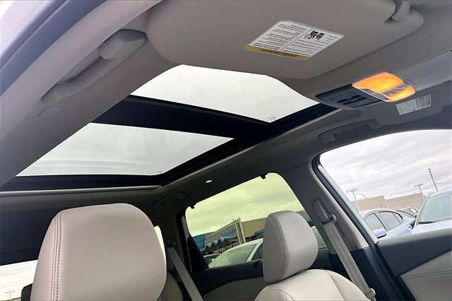 Certified 2025 Nissan Rogue SL w/ SL Premium Package image 28