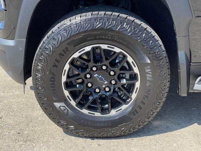 New 2026 Chevrolet Silverado EV Trail Boss w/ Premium Package AWD/4WD image 10