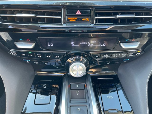 Used 2024 Acura MDX SH-AWD w/ Advance Package image 26