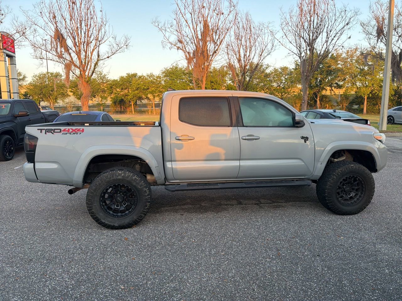 Used 2019 Toyota Tacoma TRD Sport image 6