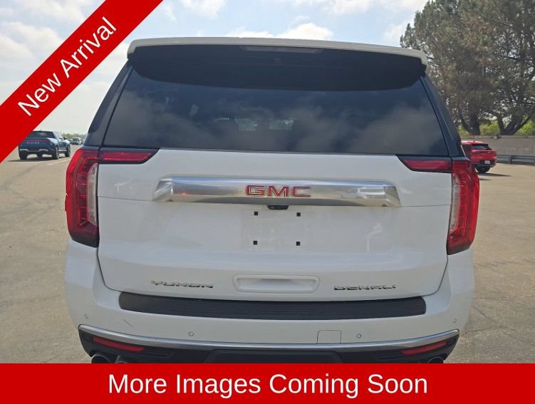 Used 2023 GMC Yukon XL Denali w/ Denali Reserve Package AWD/4WD image 4