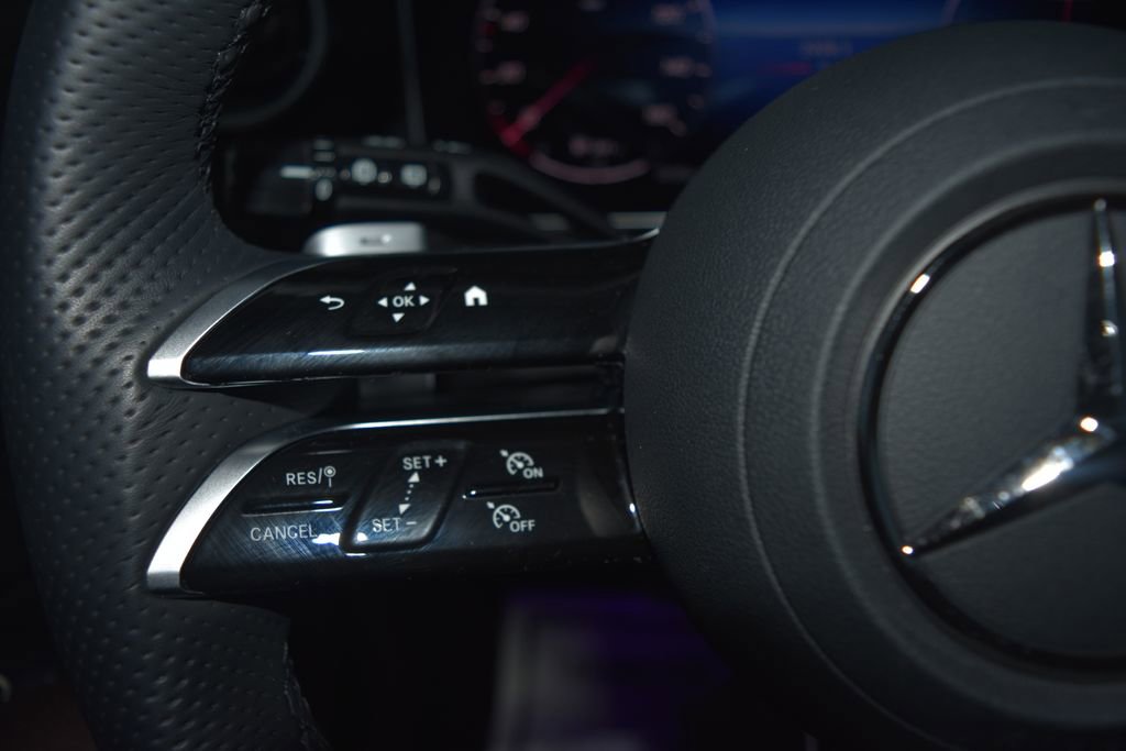 Certified 2025 Mercedes-Benz GLC 350e 4MATIC image 8