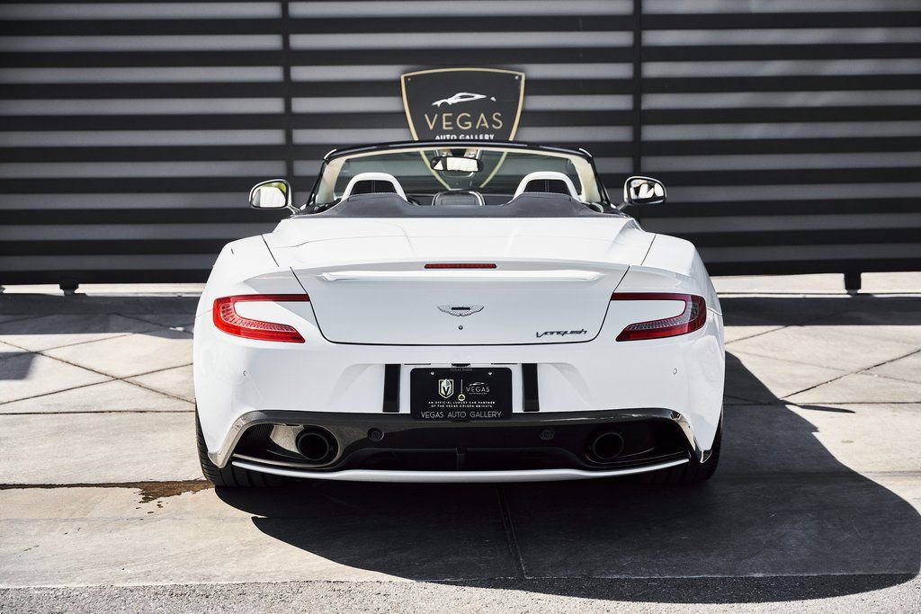 Used 2017 Aston Martin Vanquish S image 27
