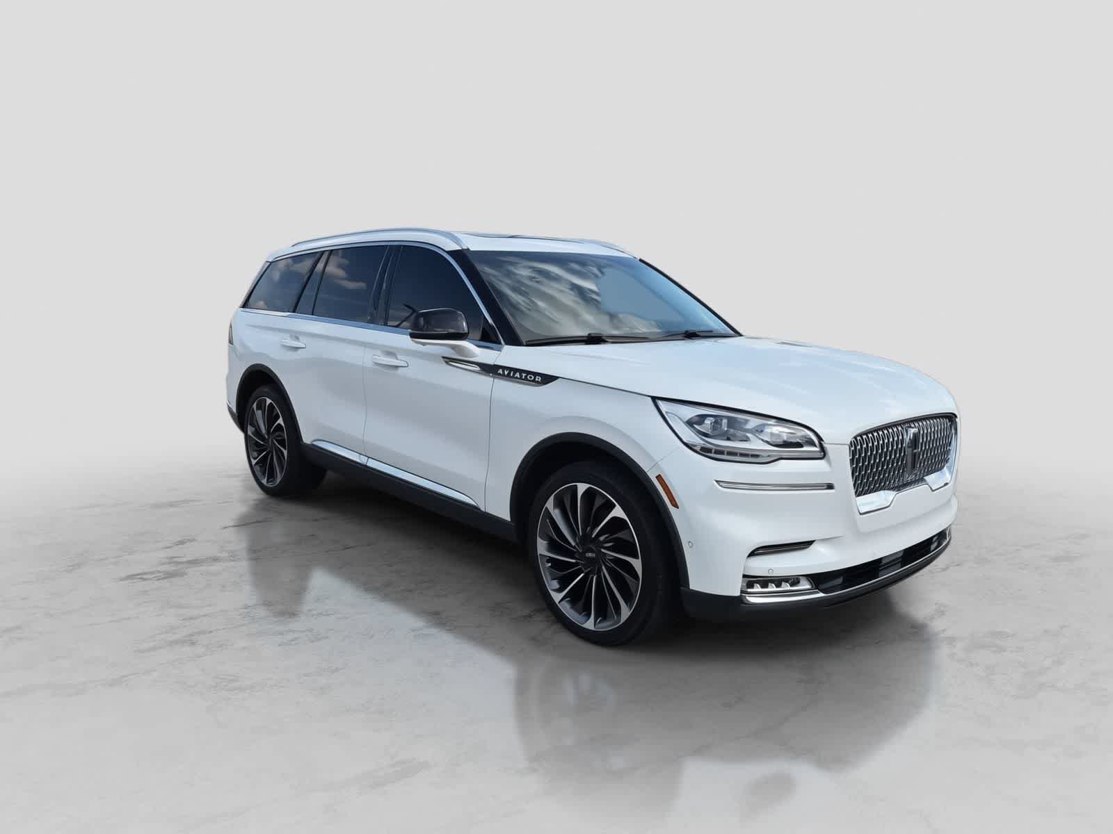 Used 2020 Lincoln Aviator Reserve w/ Equipment Group 202A AWD/4WD video 2