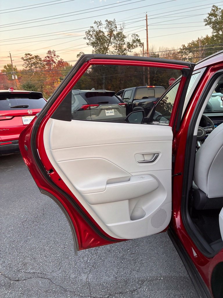 Certified 2024 Hyundai Kona Limited AWD/4WD image 26