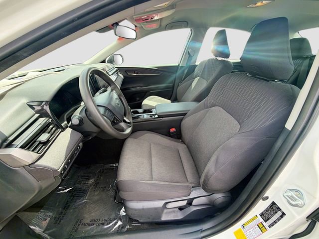 Used 2025 Toyota Camry LE FWD image 19