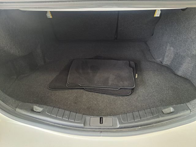 Used 2017 Ford Fusion Platinum image 10